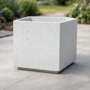 Concrete planter – Bloom 30